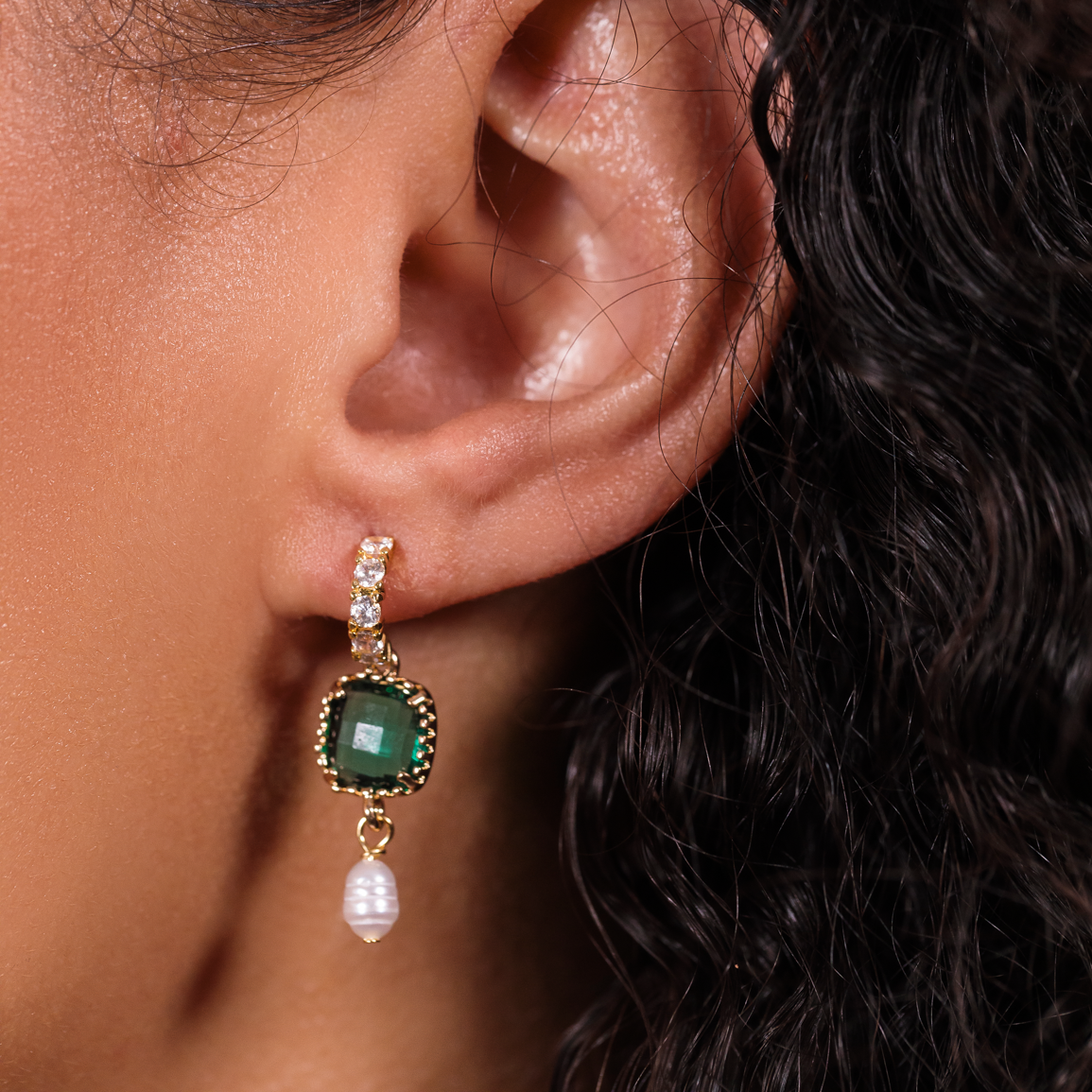 The Alicante Earrings in Emerald Green